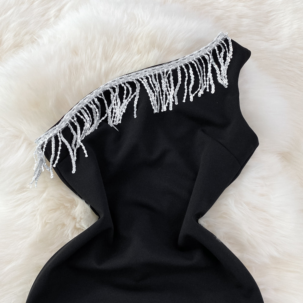 Sleeveless tassel diagonal neck Strapless Hip Wrap short dress HZ1023