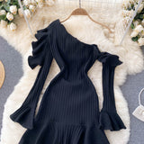 Black One-Shoulder Long-Sleeved Dress Fashion Dress HZ1023