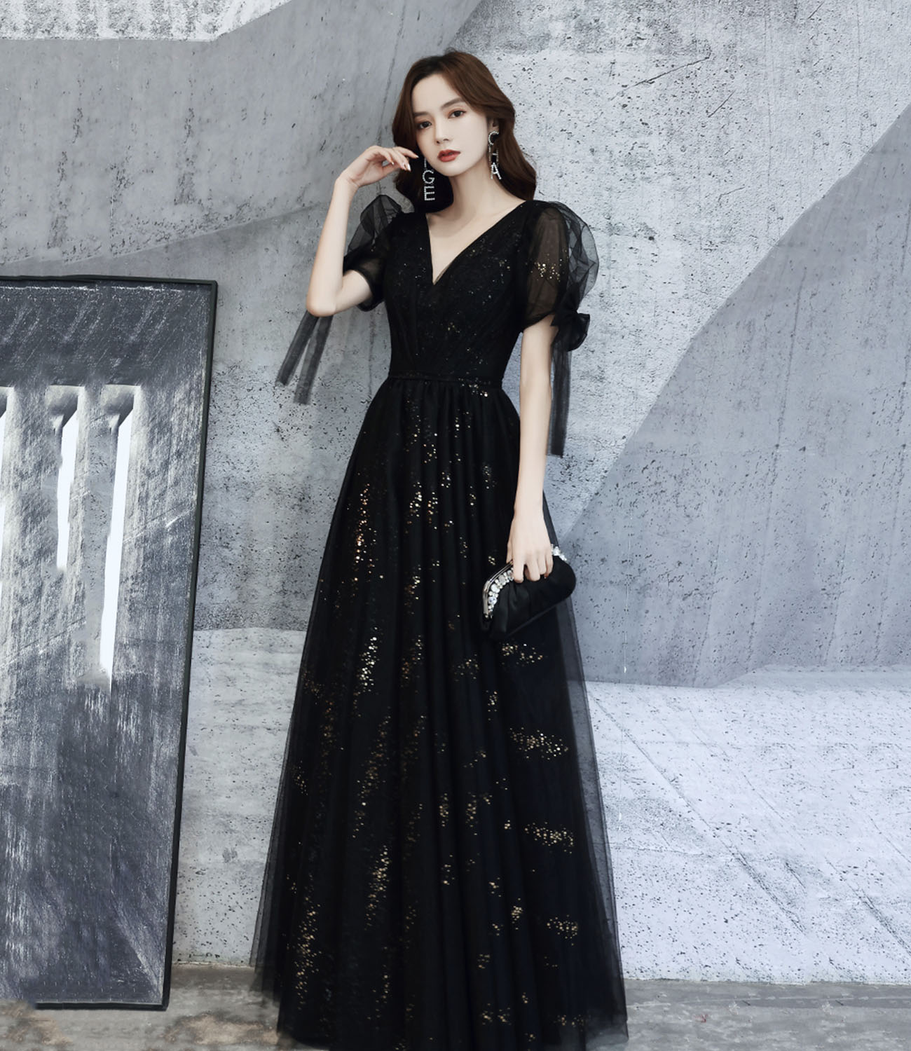 Black v neck tulle long prom dress A line evening dress HZ1023