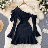 Black One-Shoulder Long-Sleeved Dress Fashion Dress HZ1023