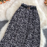 The new Korean version of high waist, slim and versatile A-line skirt HZ1023