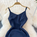 High sense V-neck suspender skirt with waist closed and thin fishtail buttock wrapped dress HZ1023