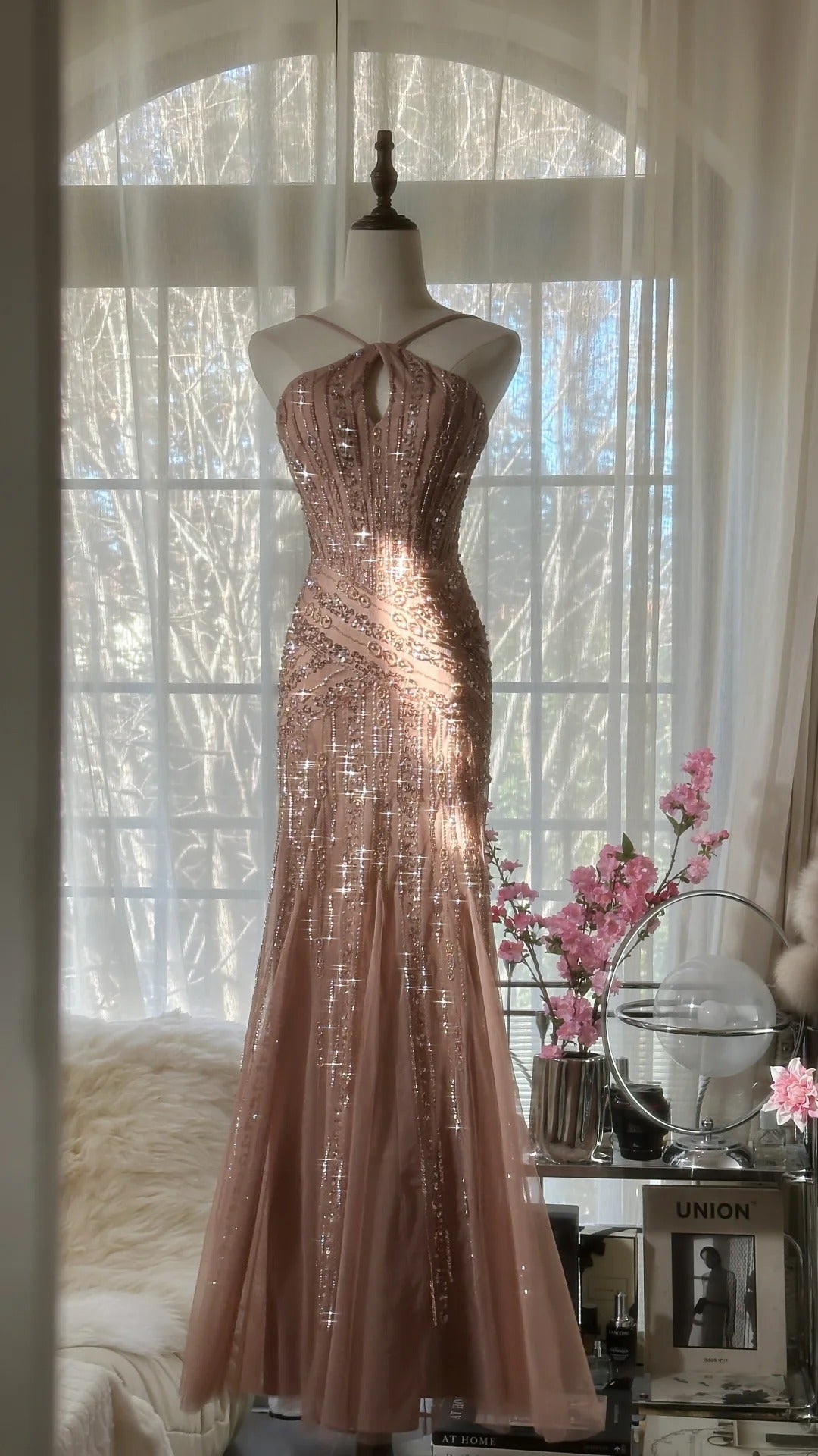 Rose pink luxury gorgeous elegant romantic exquisite beaded long chiffon ball gown evening dress party dress prom dress Valentine's Day date dress HZ1023