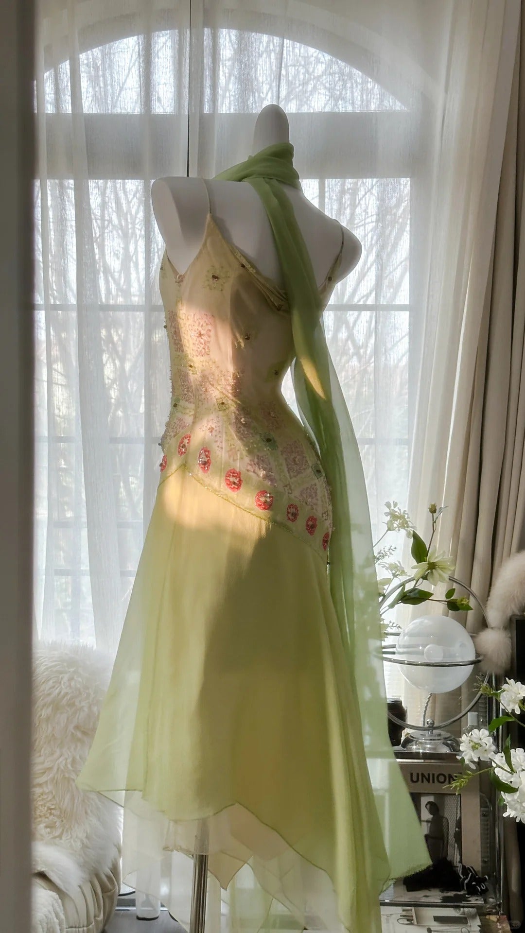 Green Elegant Romantic Delicate Floral Beading Spaghetti Strap Long Chiffon Homecoming Ball Gown Evening Dress Birthday/Wedding Guest/Holiday Party Dress Prom Dress HZ1023