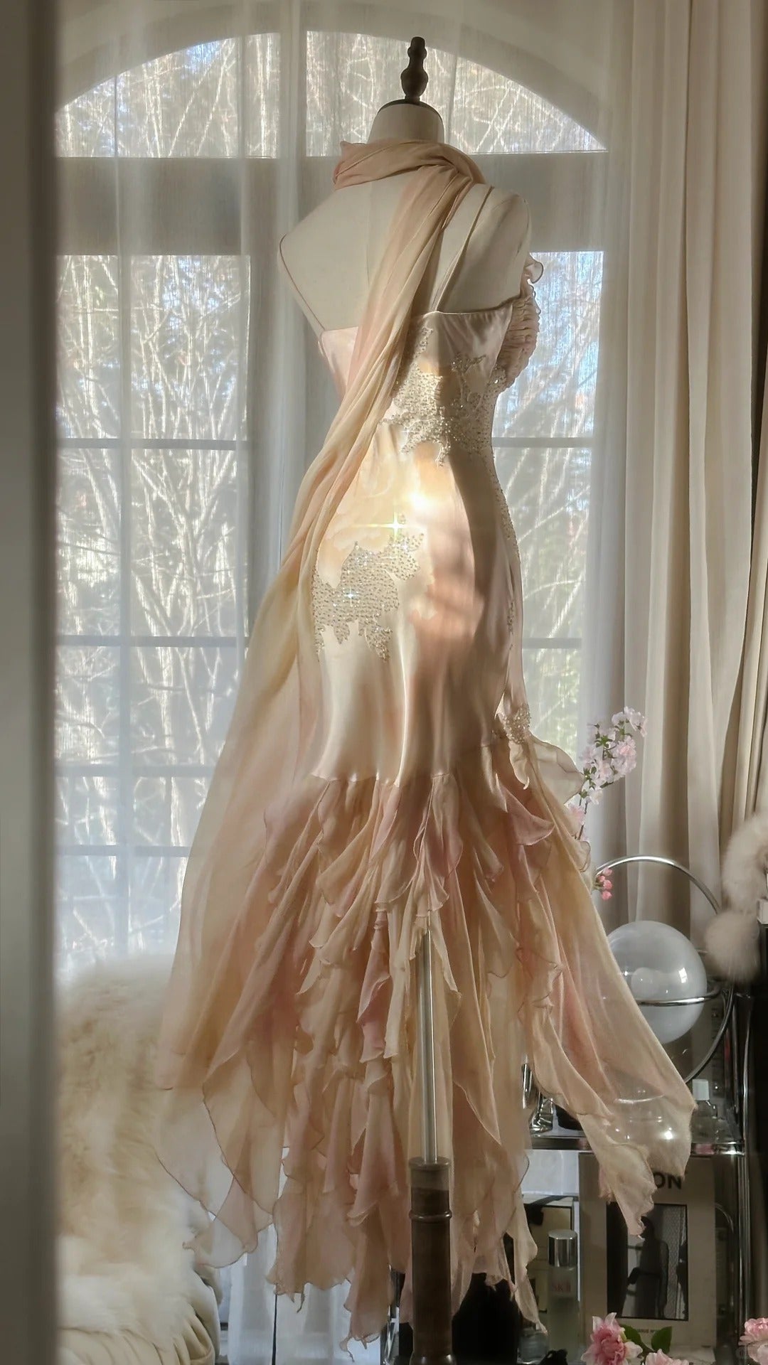 Light Pink Gorgeous Exquisite Beading Spaghetti Strap Long Chiffon Satin Ball Gown Evening Dress Birthday/Holiday Party Dress Prom Dress HZ1023