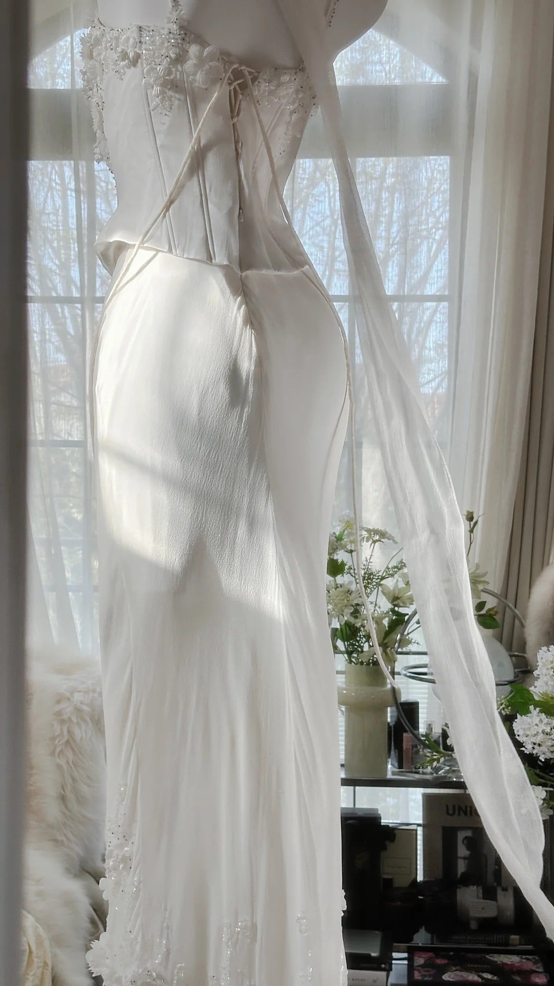 White Elegant Fashion Exquisite Floral Beaded Long Chiffon Ball Gown Evening Dress Party Dress Two Piece Set HZ1023