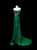 Green Vintage Fashion Elegant Exquisite Beaded Lace Long Satin Floor Length Trailing Ball Gown Evening Gown Party Dress HZ1023