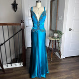 Blue Retro Fashion V-Neck Elegant Exquisite Beaded Floral Long Sexy Slim Spaghetti Strap Ball Gown Evening Gown Party Dress Prom Gown HZ1023