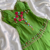Grass Green Exquisite Floral Embroidery Spring Fairy Retro Fashion Spaghetti Strap Midi satin Ball Gown Evening Dress Birthday Party Dress Prom Dress HZ1023