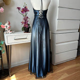 Blue Gorgeous Vintage Elegant Exquisite Beaded Suspender Long Tulle Ball Gown Evening Gown Party Dress Prom Gown HZ1023