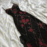 Black gorgeous tight strapless exquisite red rose floral beaded long tulle ball gown evening dress HZ1023