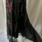 Black gorgeous tight strapless exquisite red rose floral beaded long tulle ball gown evening dress HZ1023