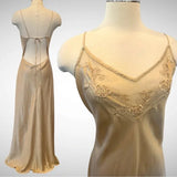 Champagne Victorian Style Exquisite Floral Embroidery Beading Spaghetti Strap Backless Long Satin Ball Gown Evening Dress Party Dress HZ1023